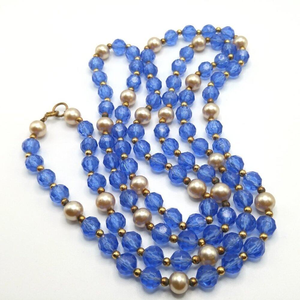 Vintage Lucite Blue Faceted Bead Necklace, Glass Pearl Accents, 1940s, 54 Inches - Picture 7 of 7